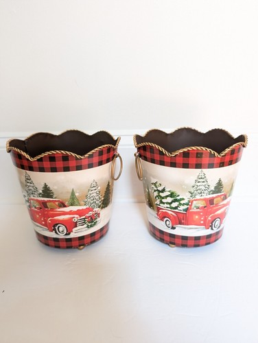 Round metal buckets - round,