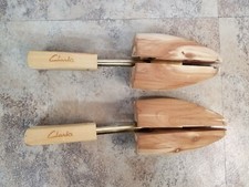 Clarks England Size L Cedar