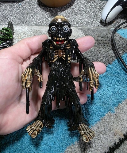 Return the living dead - of,