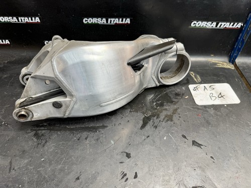 Oem ducati rear wheel swingarm - ducati,