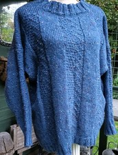 HAND KNIT Sloppy Joe Wool Sweater  Blue Fleck Yarn Unisex size large 