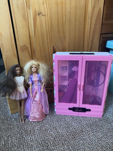 Barbie wardrobe bundle - barbie,