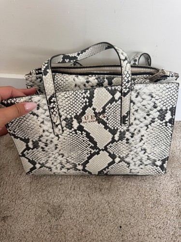 Authentic guess snake print