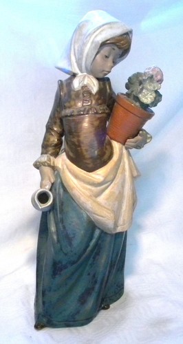 Lladro gres figure - gres, 13"