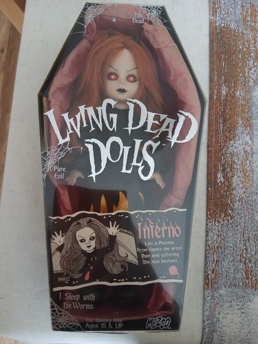 Mezco toyz living - mezco, dead