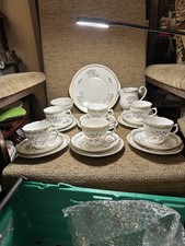 Beautiful Vintage Royal Grafton Fine  Bone China 21 Piece Tea Set Floral & Gold