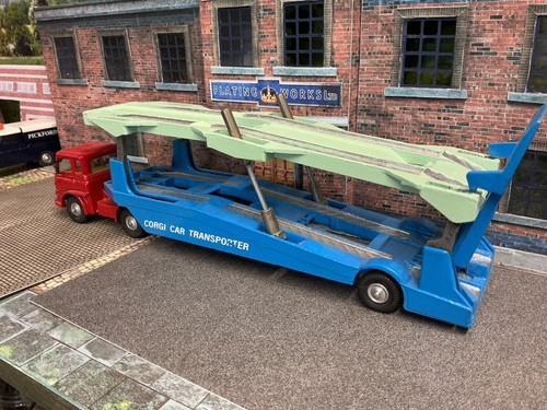 Corgi car transporter - corgi, transporter(repaint)