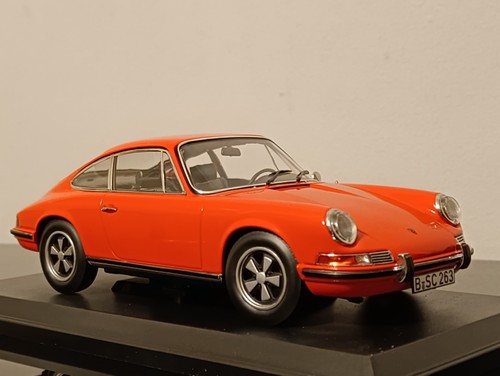 Scale porsche 911 e - scale,