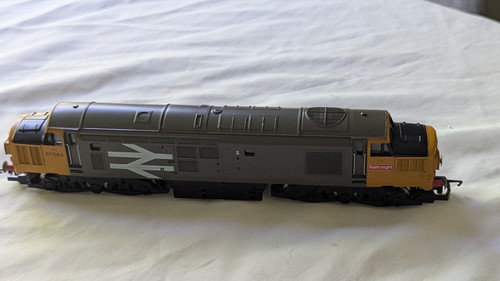 Hornby gauge class 37 - 00,
