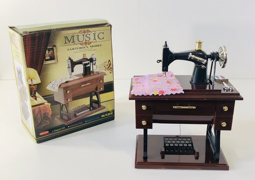 Musical miniature sewing - musical,