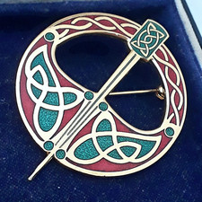 VINTAGE SIGNED CLOISONNE ENAMEL CELTIC PENANNULAR SCOTTISH LARGE PIN BROOCH