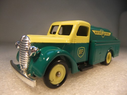 Corgi 1939 ford tanker - -,