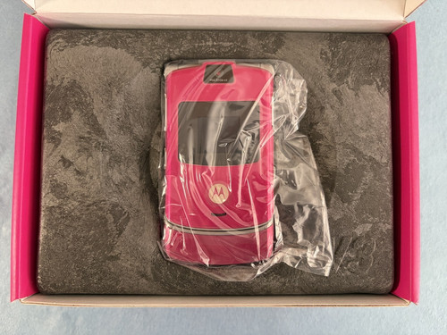 Motorola pink razr - motorola,