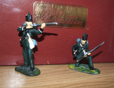 BRITAIN'S SOLDIERS - 95TH RIFLES 2 FIGURE SET REF: 41155 - BOXED - CHOSEN MEN