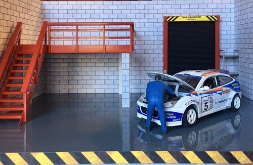 Diorama base with items - with,