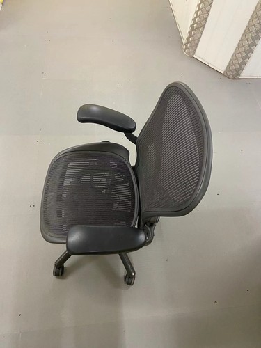 Herman miller aeron classic - miller,
