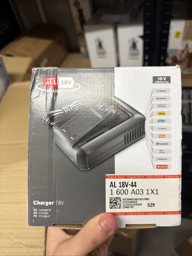 Bosch fast charger 18v44 - al,