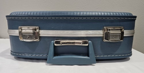 Vtg blue mcm flight - blue,