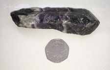 RAW AMETHYST GEMSTONE IN ROCK - 11cm x 4.5cm APPROX NICE DISPLAY PIECE 128g