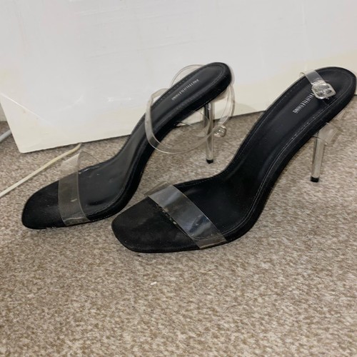 Black heels size used - 6,