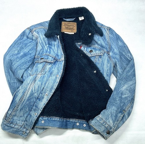 Levi men denim jacket size - men's,