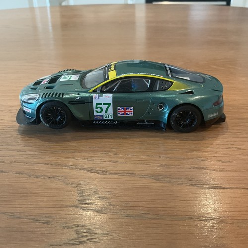 Scalextric c2644 aston - c2644,
