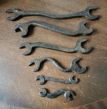 Job lot of Vintage S shaped agricultural, tractor, machinery, spanners to clear.