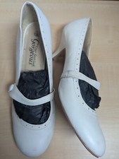 'NEW LOOK' WHITE KITTEN HEELS - UK5 (38)