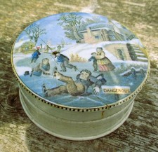 Pratt ware the skaters small - skaters,