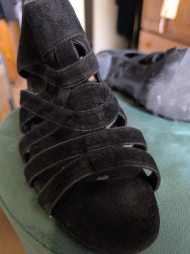Black suede shoes - size, 8