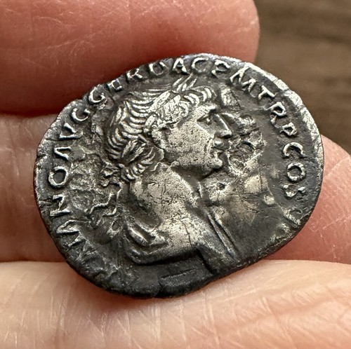 Roman trajan - roman.,