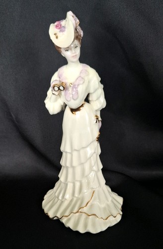 Coalport figurine lady - coalport, cw8