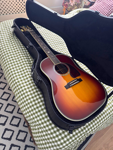 Gibson deluxe custom shop - gibson,
