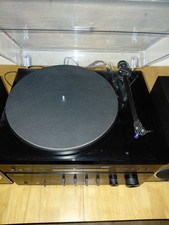 hifi system with turntable and