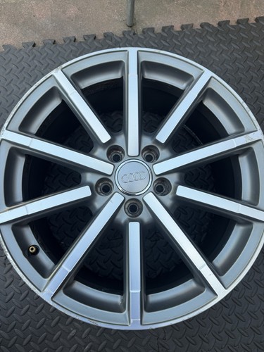 Audi 2017 line original - 2017,