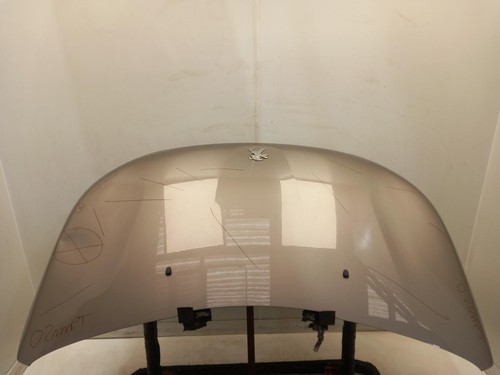 Peugeot 2008 bonnet 2013 - peugeot,