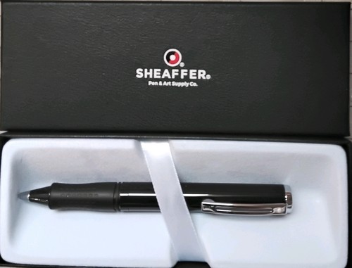 Sheaffer black silver - &,