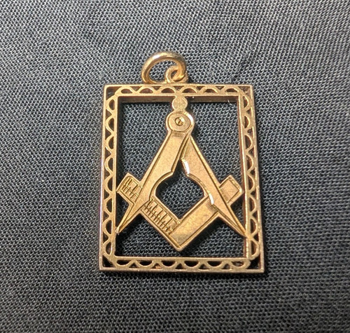 9ct gold pendant - -,