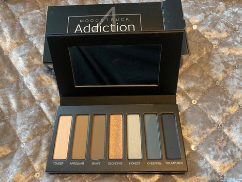 Younique new moodstruck - younique,