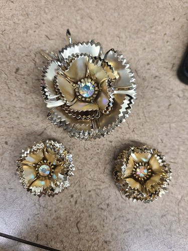 Vintage style clip earrings - vintage, on