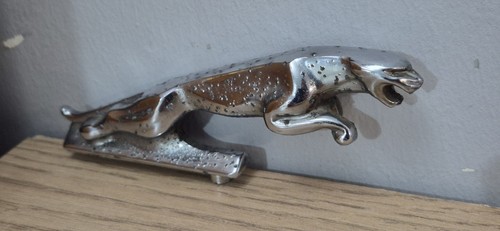 Jaguar leaper cat car - jaguar,