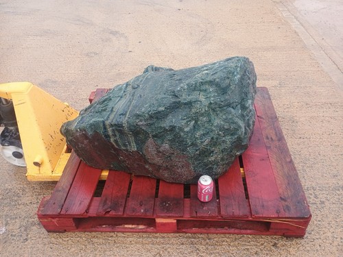 Large granite garden - ,