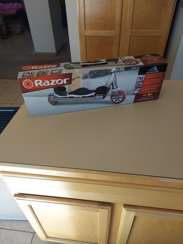 Razor kick scooter - a,