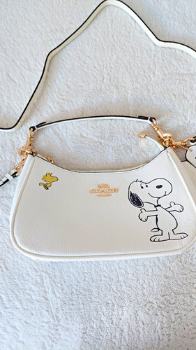 Coach peanuts snoopy - coach,