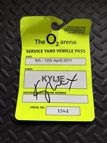 Signed rare kylie minogue - rare,
