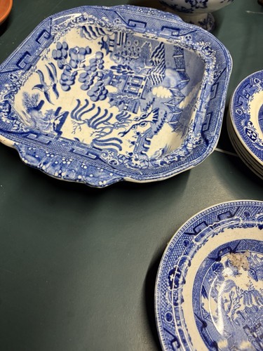 Old willow pattern serving - willow,