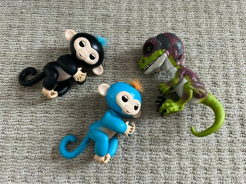 Fingerlings monkey dino - fingerlings,