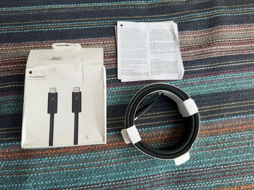 New apple thunderbolt 4 - thunderbolt, pro