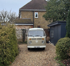 VW Camper Van 1974 Bay Window