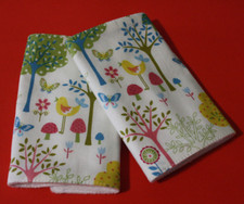 BABY CARRIER DRIBBLE/SUCK